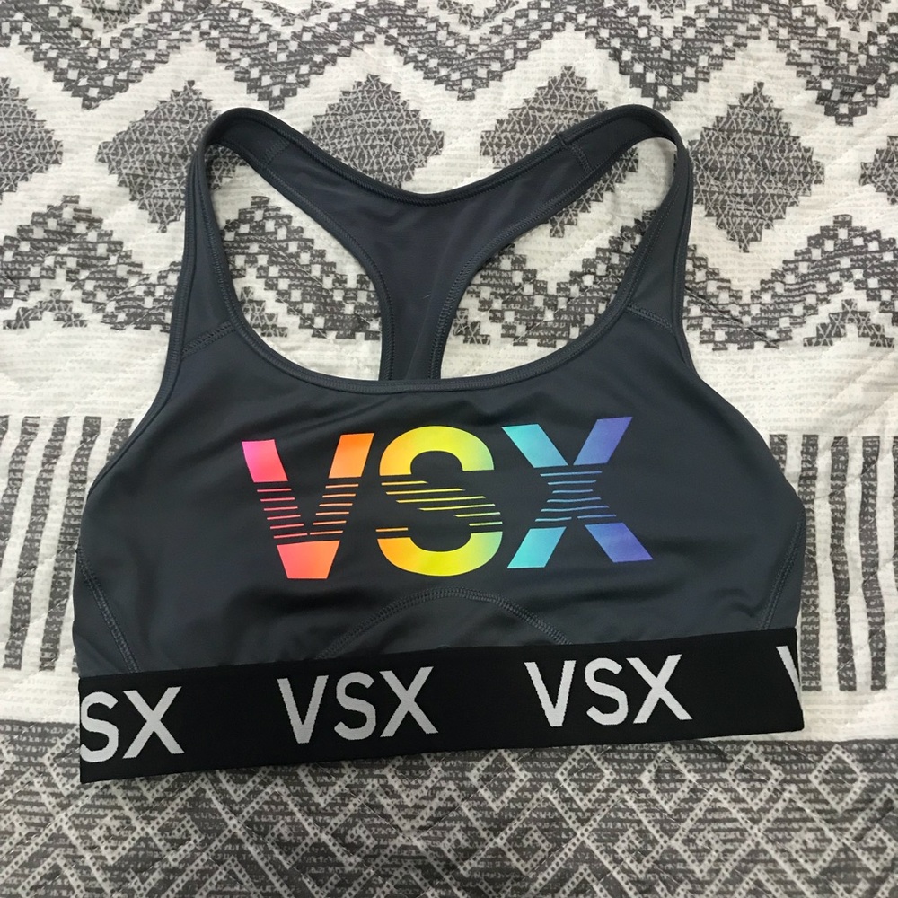 Vs sports bra size M